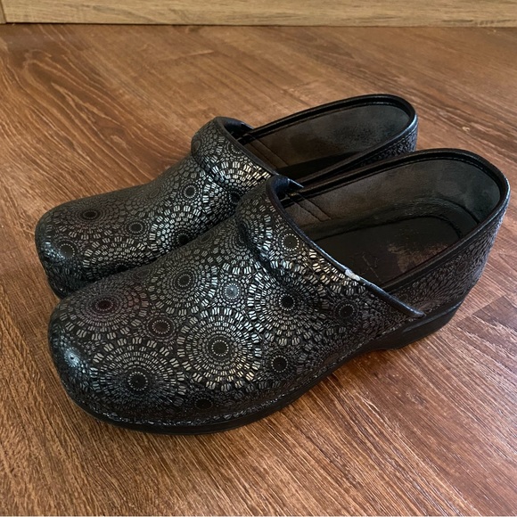 Dansko Clogs - Picture 2 of 6